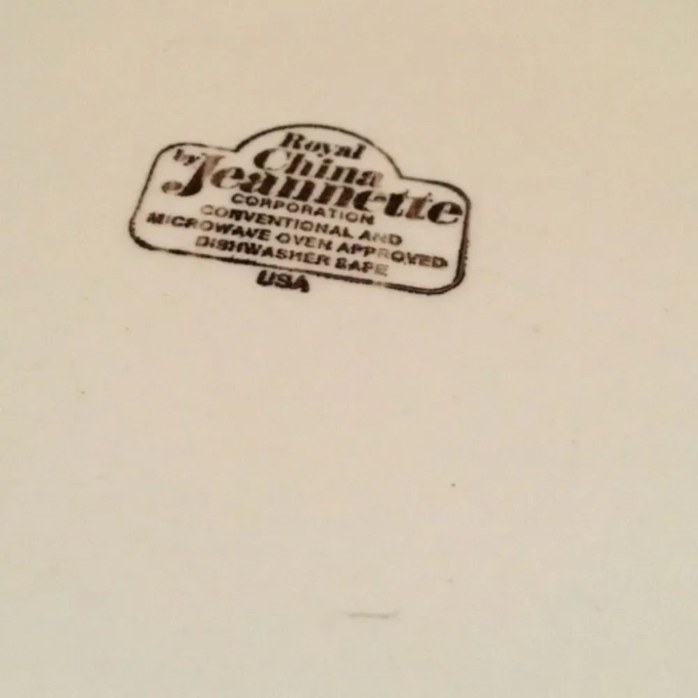 Royal China Jeanette 12 inch Deep Dish Pie Plate
